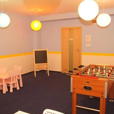 Oliver Apartment